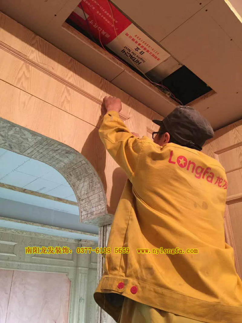 龙发装饰木工师傅