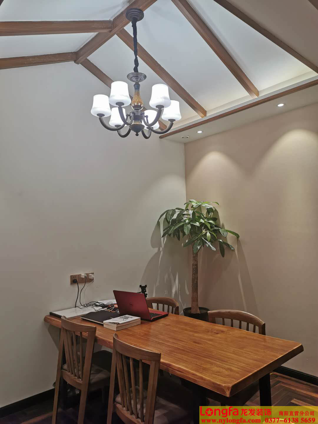 龙发装饰高端设计工作室