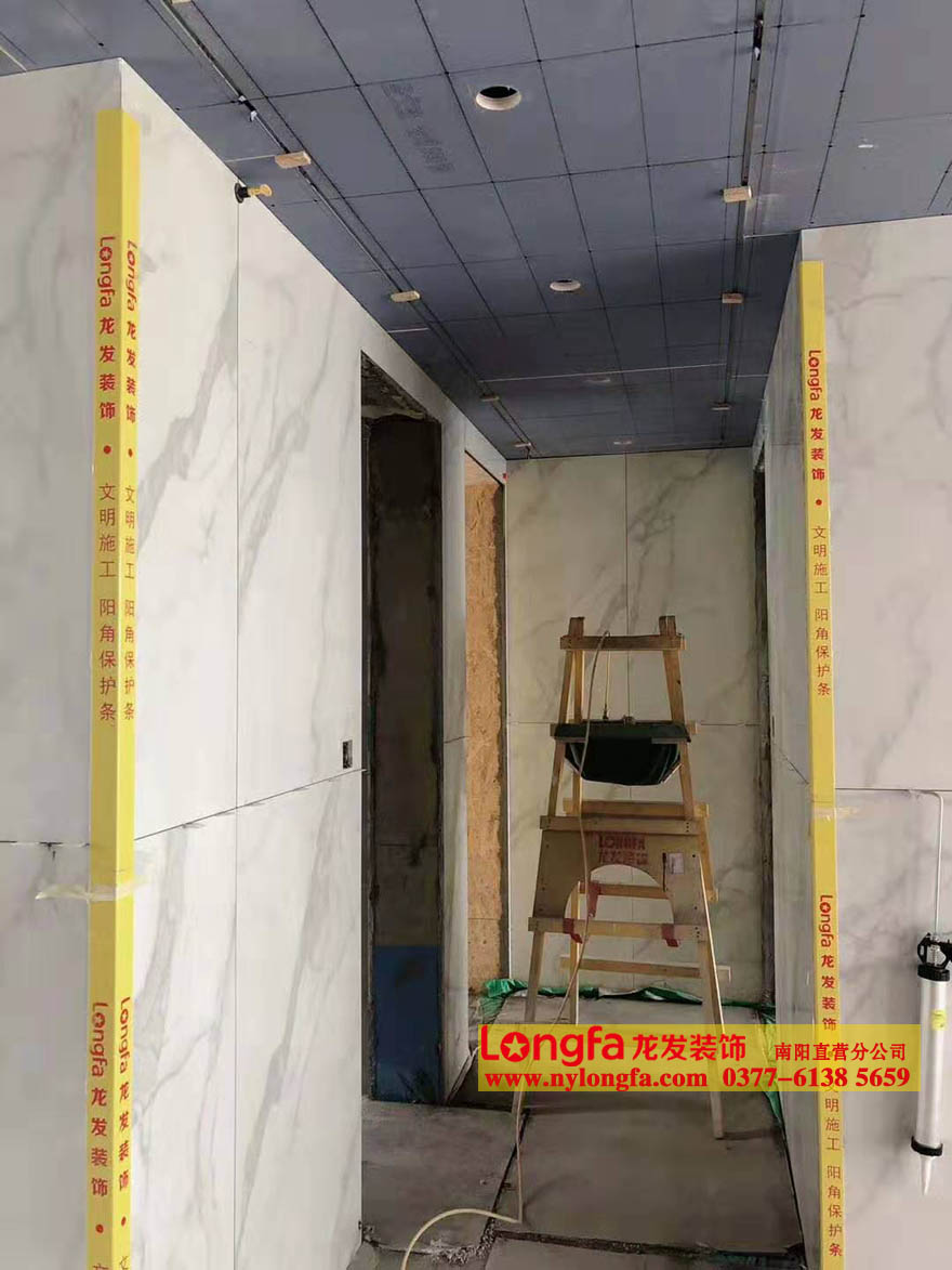 南阳龙发凯旋公馆装修工地